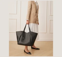 Stuart Weitzman HANDBAGS-CHANGE LOCATION