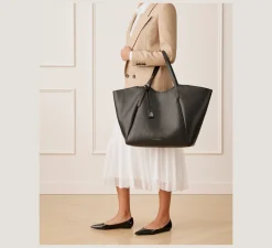 Stuart Weitzman HANDBAGS-CHANGE LOCATION